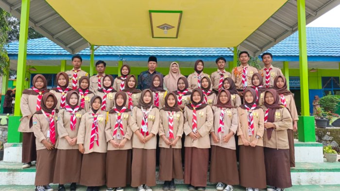 Pelantikan dan Pemberian Penghargaan Bintang Tahunan Lencana 1, 2, dan 3 bagi Penegak Bantara MAN 3 Kerinci Tahun 2025