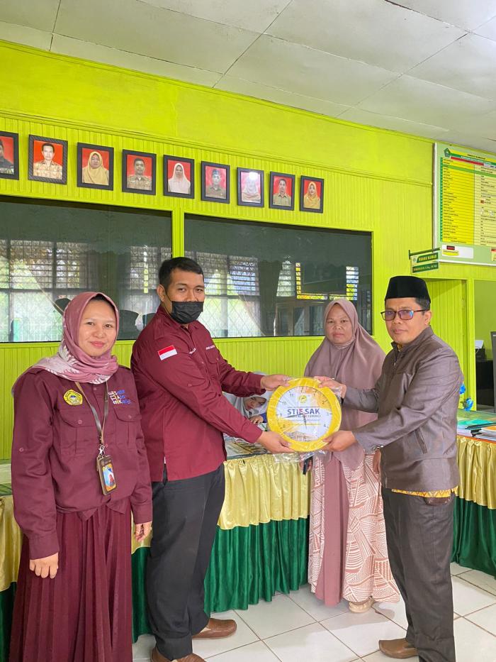 MAN 3 Kerinci menerima Kunjungan dari STIE SAK Sakti Alam Kerinci