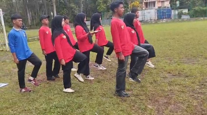 Siswa MAN 3 Kerinci Siap Kibarkan Bendera di HAB Kemenag Kabupaten Kerinci