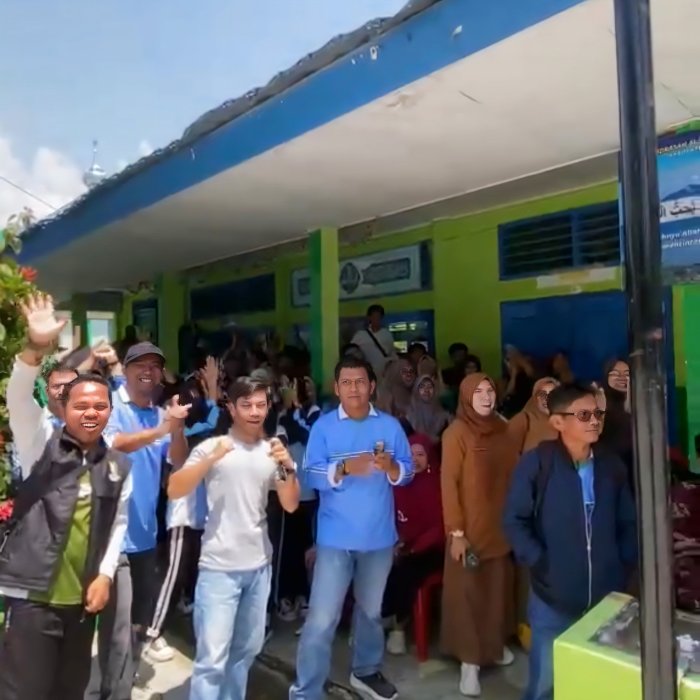 Gelora Semangat! Warga MAN 3 Kerinci Antusias Berikan Dukungan Penuh untuk Para Peserta di Ajang KOMPAS Kemenag Kerinci Gelora Semangat! Warga MAN 3 Kerinci Antusias Berikan Dukungan Penuh untuk Para Peserta di Ajang KOMPAS Kemenag Kerinci