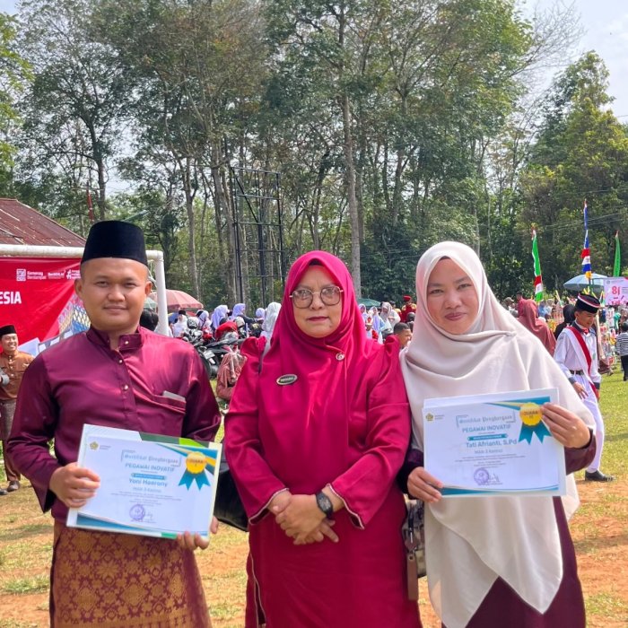 Pegawai MAN 3 Kerinci Raih Penghargaan Inovatif Kemenag Pegawai MAN 3 Kerinci Raih Penghargaan Inovatif Kemenag