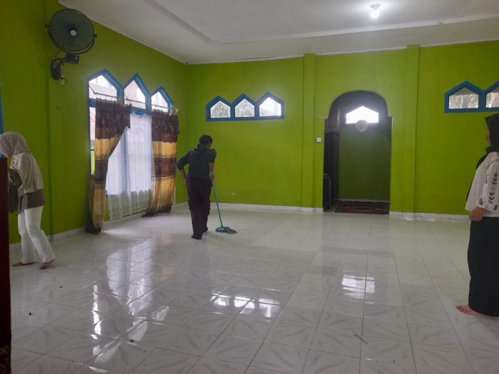 Mushola MAN 3 Kerinci Bersih Sambut Ramadhan