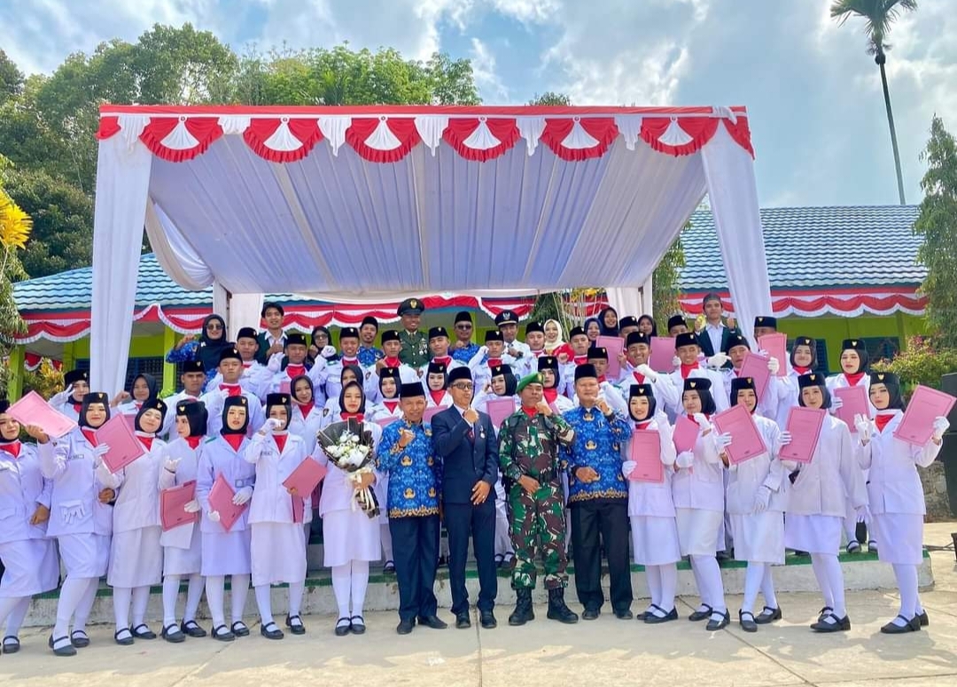 Upacara 17 Agustus 2024 di Lapangan MAN 3 Kerinci Berjalan Sukses