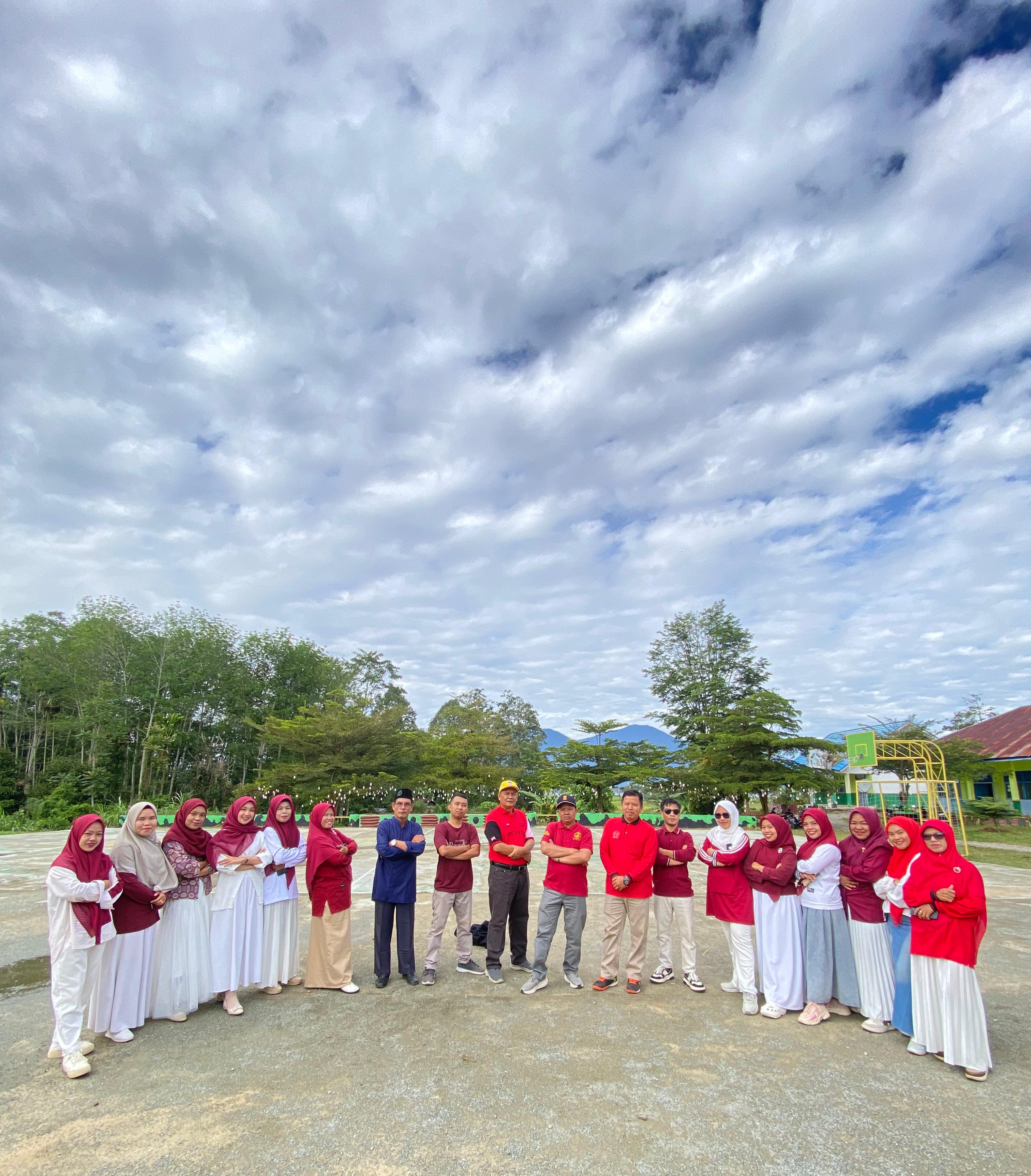 Semarak HUT RI ke-80, Lomba Agustusan MAN 3 Kerinci Berlangsung Meriah