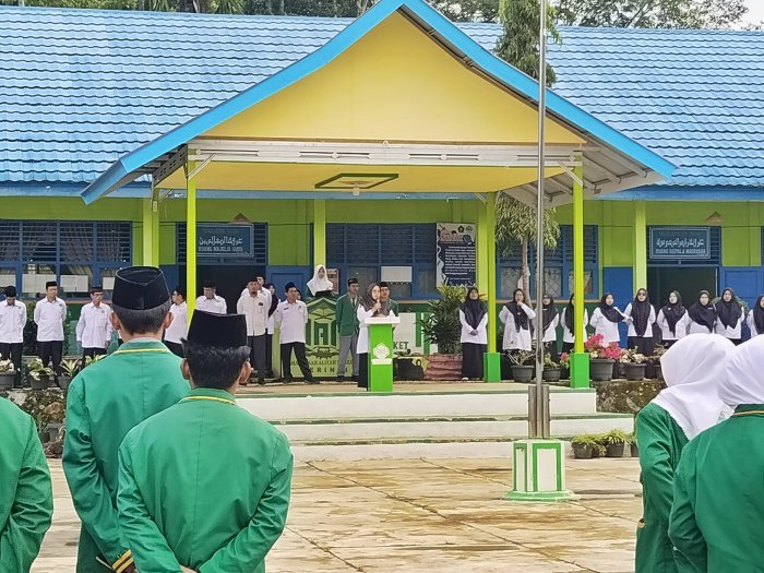 Kepala MAN 3 Kerinci Tekankan Pentingnya Karakter Siswa
