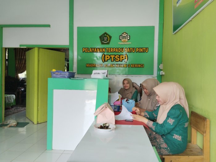 PTSP MAN 3 Kerinci Tingkatkan Layanan Cepat dan Transparan