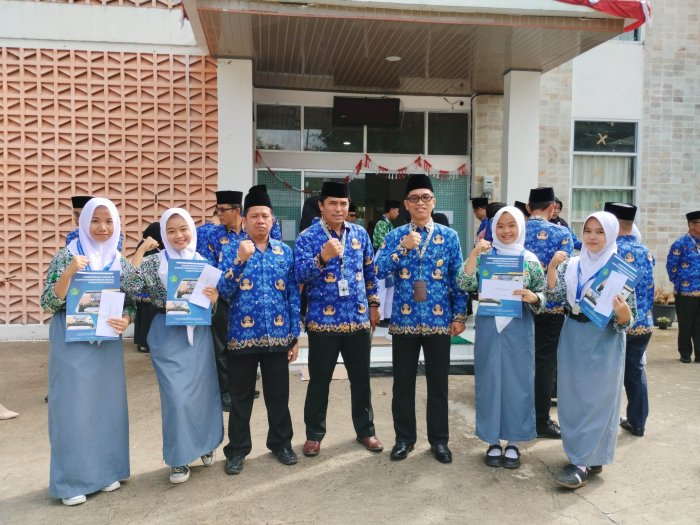 Empat Siswa Berprestasi MAN 3 Kerinci Raih Juara Olimpiade Madrasah Tingkat Kabupaten Kerinci