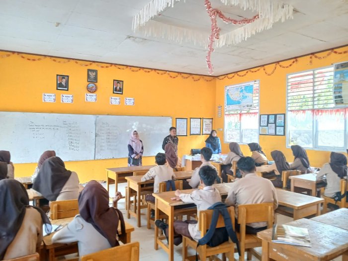 Waka Kesiswaan MAN 3 Kerinci Pimpin Sosialisasi PMBM