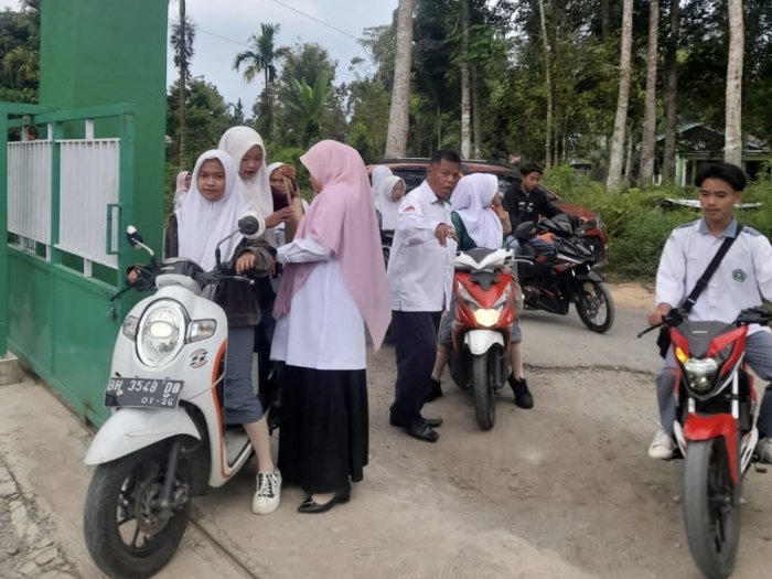 MAN 3 Kerinci Gelar Razia Disiplin Siswa Setiap Pagi