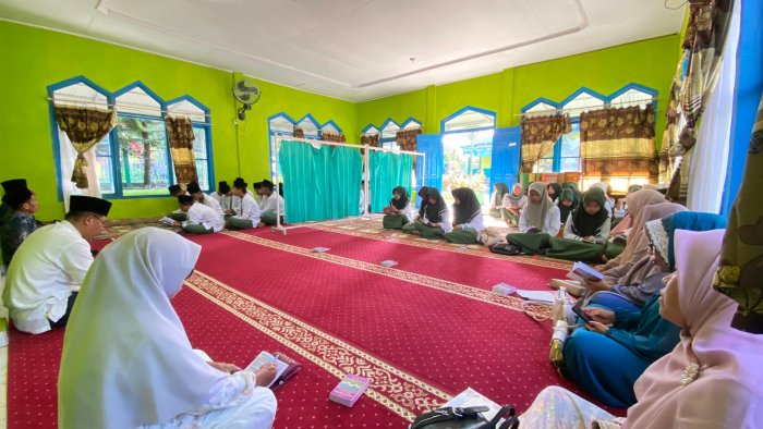 Siswa MAN 3 Kerinci Gelar Yasinan Rutin Setiap Jumat