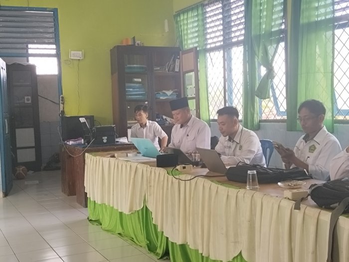 Tim Sosialisasi MAN 3 Kerinci Kunjungi Sekolah di Kerinci