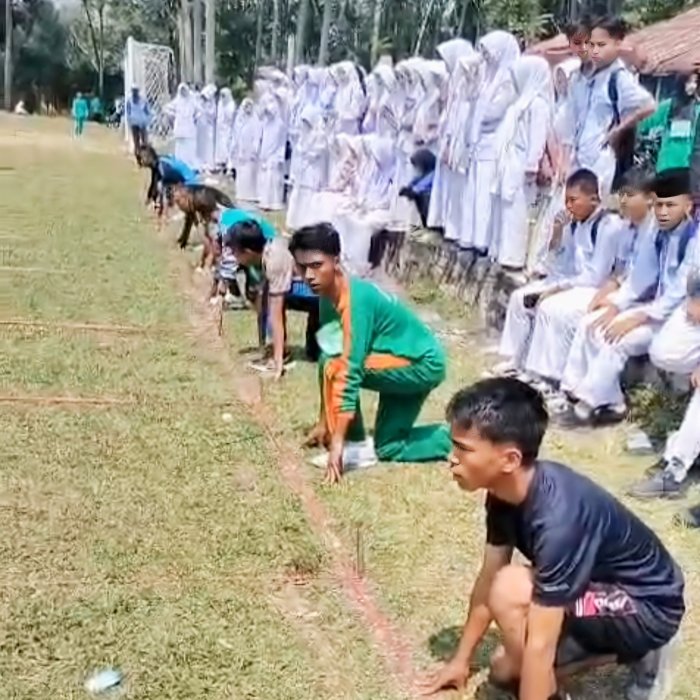 Ukir Prestasi di KOMPAS Kemenag Kerinci, Siswa MAN 3 Kerinci Raih Juara 2 Cabang Lomba Lari Ukir Prestasi di KOMPAS Kemenag Kerinci, Siswa MAN 3 Kerinci Raih Juara 2 Cabang Lomba Lari