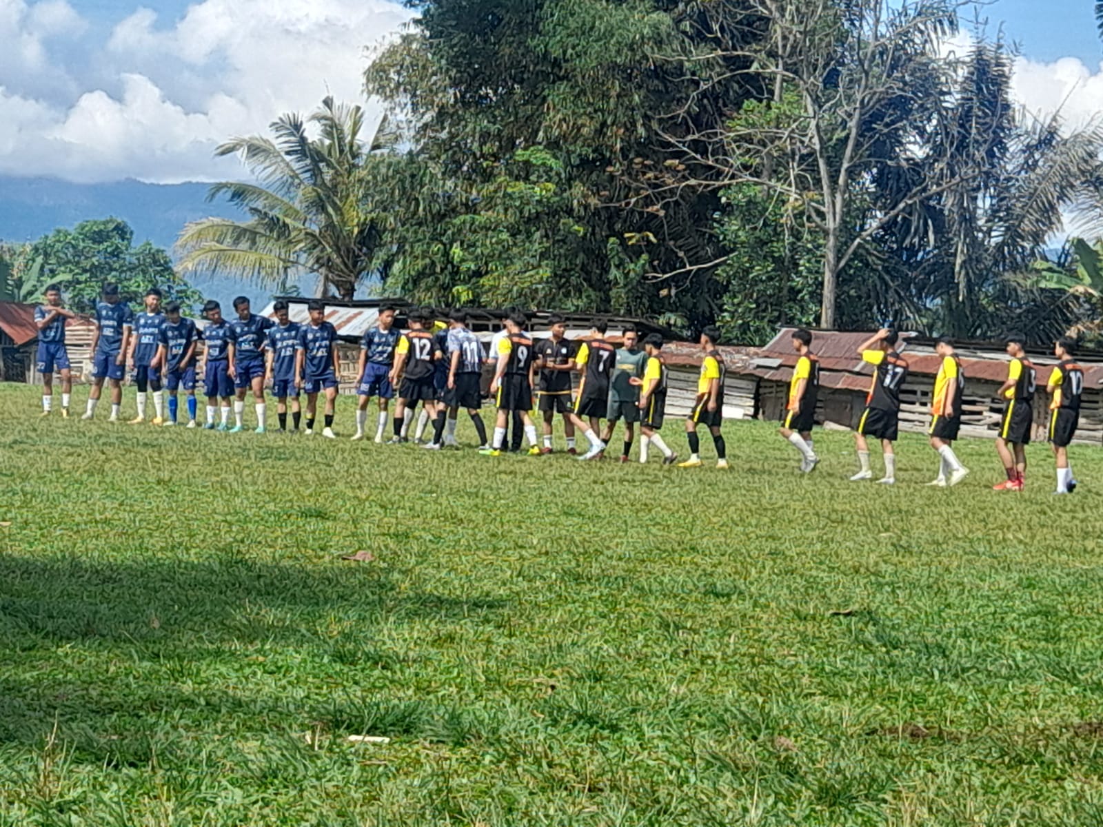 Pertandingan Persahabatan SepakBola MAN 3 Kerinci VS MAN 1 Kerinci 