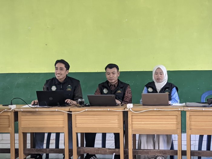 Ketua Media Center MAN 3 Kerinci Tingkatkan Kinerja Tim